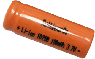 Litiumbatteriet 10280 är på 3.7 Volt och har dimensionen 10 x 28  mm 