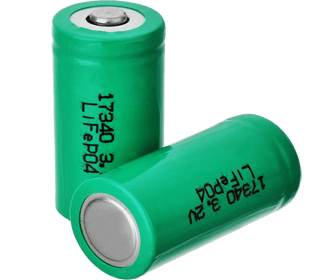Litiumbatteriet 17340 är på 3.2 Volt och har dimensionen 17 x 34.5  mm 