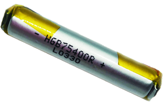 Litiumbatteriet 75400 är på 3.7 Volt och har dimensionen 7.5 x 40  mm 
